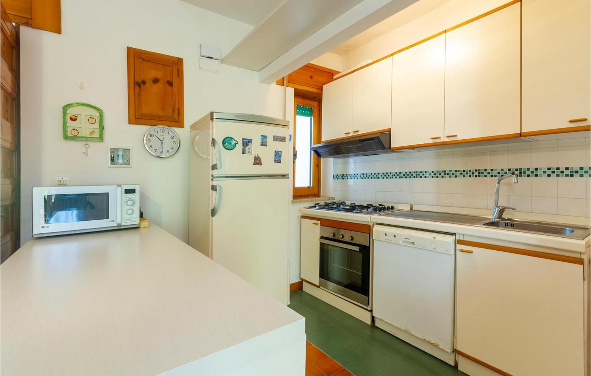 Awesome Home In Manduria With Kitchen Стая снимка
